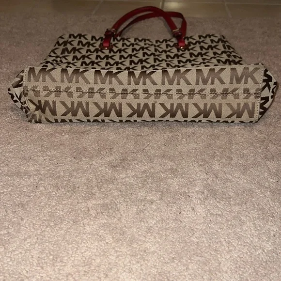 Michael Kors Signature Classic Monogram MK Tall Jet Set Tote in Brown/Tan/Red. - Picture 2 of 11